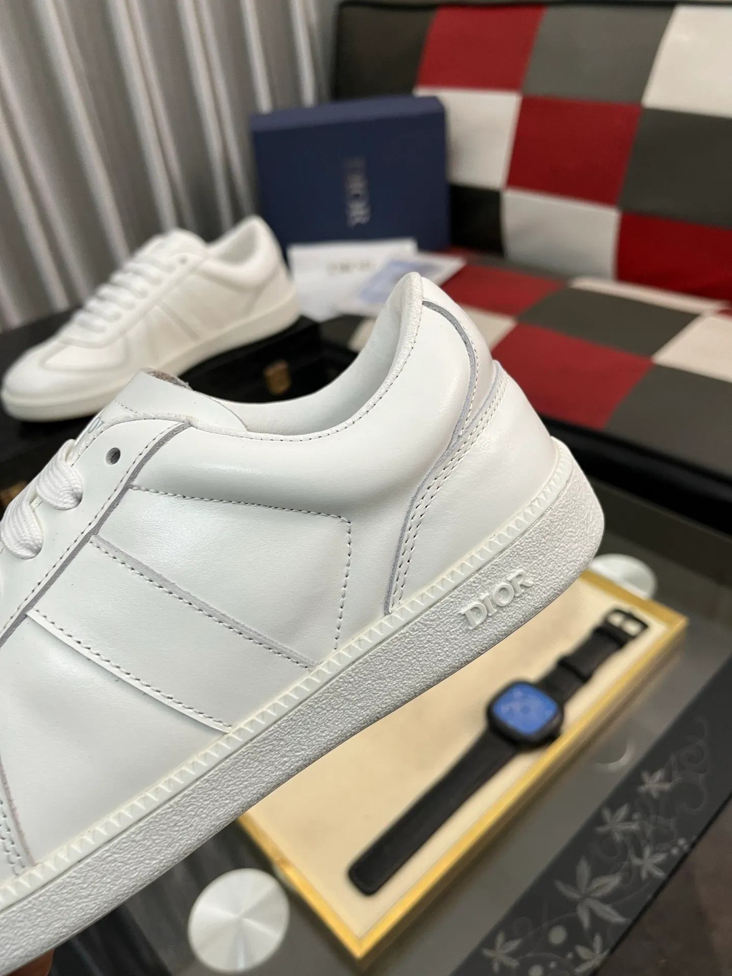 Men's shoes 💰400⌚️⌚️[Dior] Dior's new casual men's shoes are launched in Hong Kong counters. Official website 1:1 production. Original Italian materials. Designed by European and American masters. Perfect shape to create counter quality. Solid color rubber wear-resistant outsole and classic dazzling head! Super versatile and very comfortable. High-end without losing taste, fashionable and novel! ! Absolute focus! Code number: 38-444️⃣Colors available